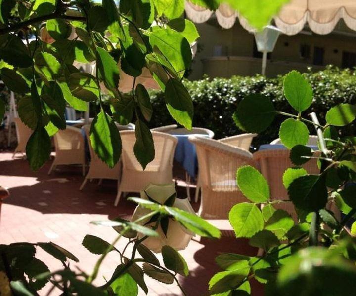 Hotel Solitude Riccione Eksteriør bilde